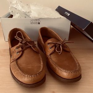 Sperry boat shoes